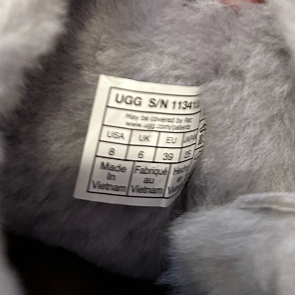 NIB UGG Mini Bailey Bow Metallic Spots Embellished Genuine Shearling Booties - Picture 10 of 12